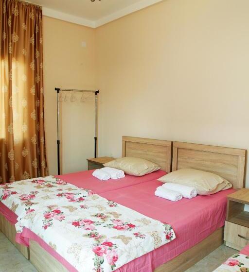 اتاق استاندارد سه تخته با بالکن, Summer Story