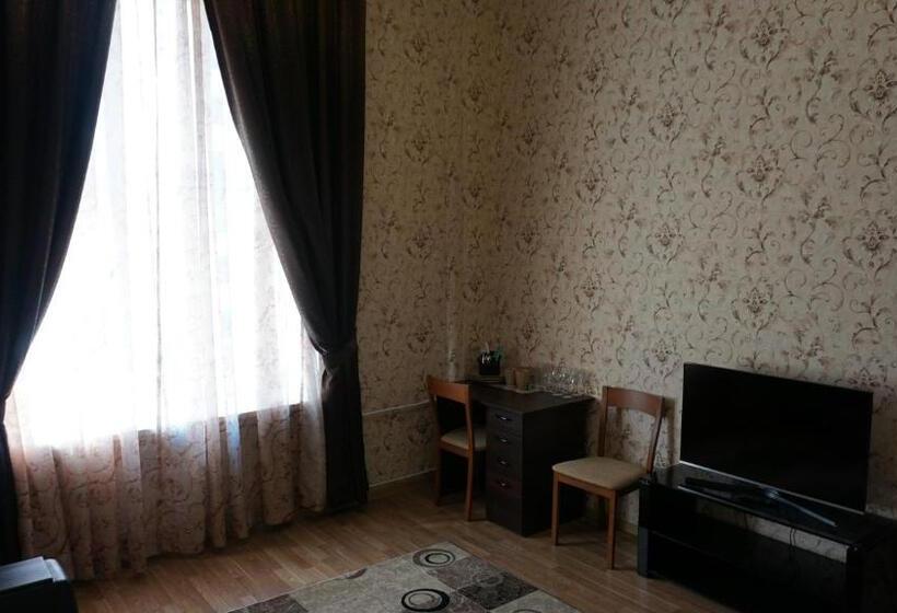 سوییت دوبلکس, Happy Cat