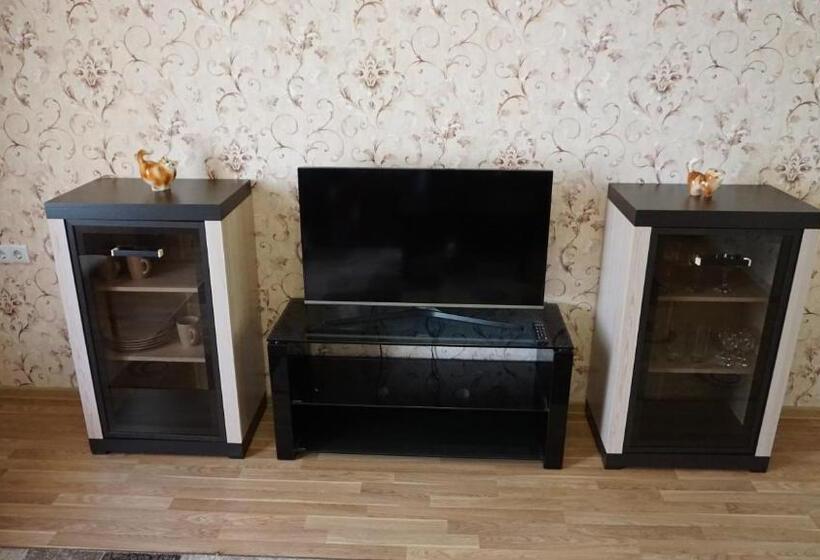 سوییت دوبلکس, Happy Cat