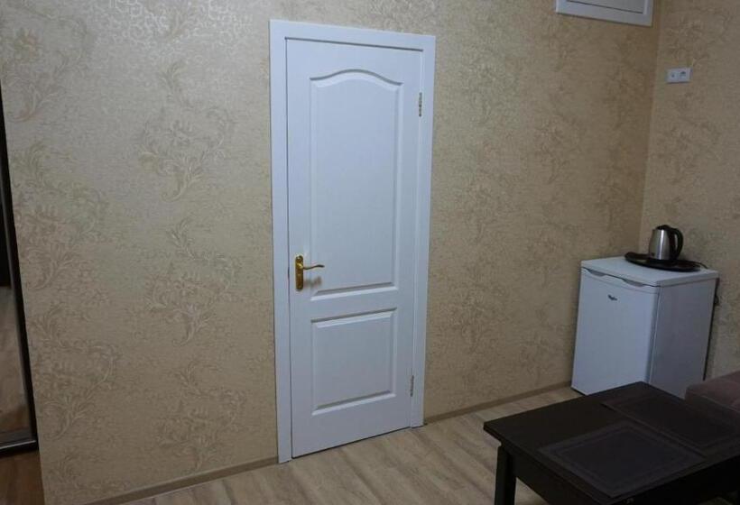 اتاق سوپریور با تخت بزرگ, Happy Cat