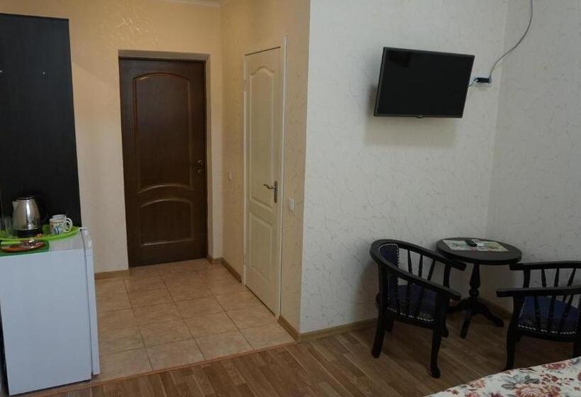 اتاق استاندارد با تخت بزرگ, Happy Cat