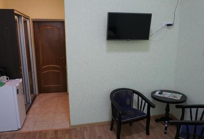 اتاق استاندارد, Happy Cat