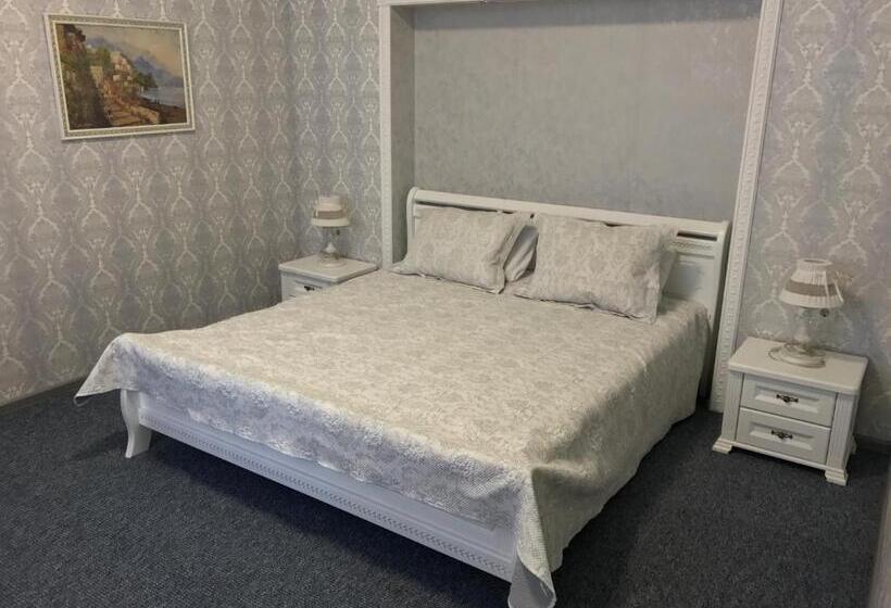 استودیوی لوکس, Happy Cat