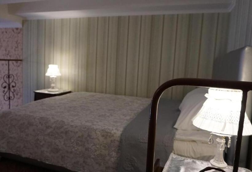 سوییت دوبلکس, Happy Cat