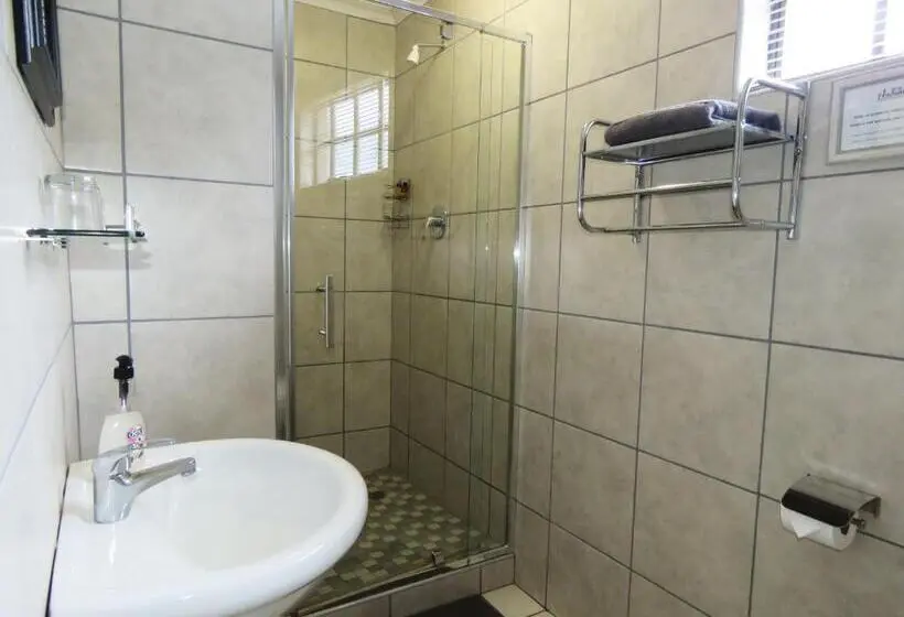 Standard Yhden Hengen Huone, Andante Guesthouse Klerksdorp