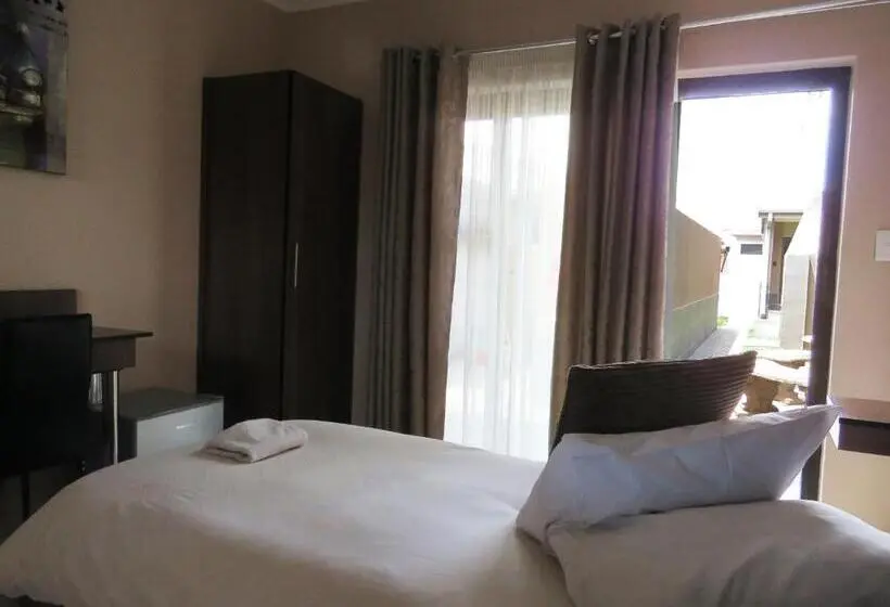 Standard Yhden Hengen Huone, Andante Guesthouse Klerksdorp