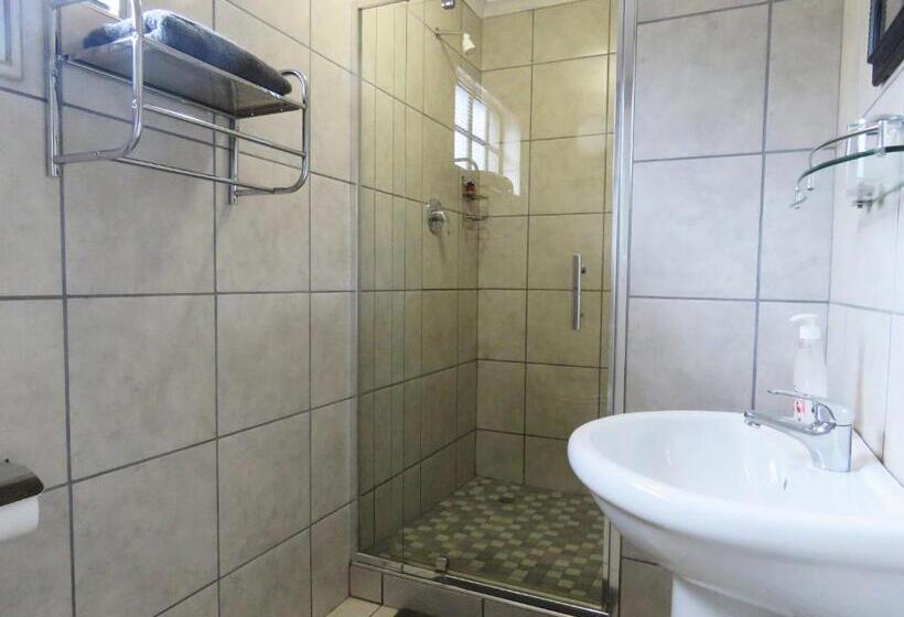 キングサイズベッドのスタンダードルーム, Andante Guesthouse Klerksdorp