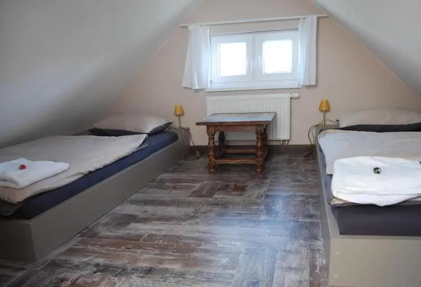 スタンダードスタジオ, Bnb Comfort Guesthouse Olten   Lostorf