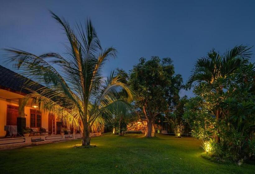 غرفة قياسية مطلّة علي الحديقة, The Bali Boarding House