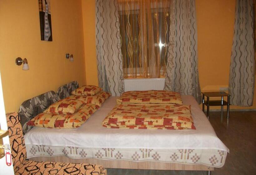 اتاق استاندارد سه نفره, éden Ii