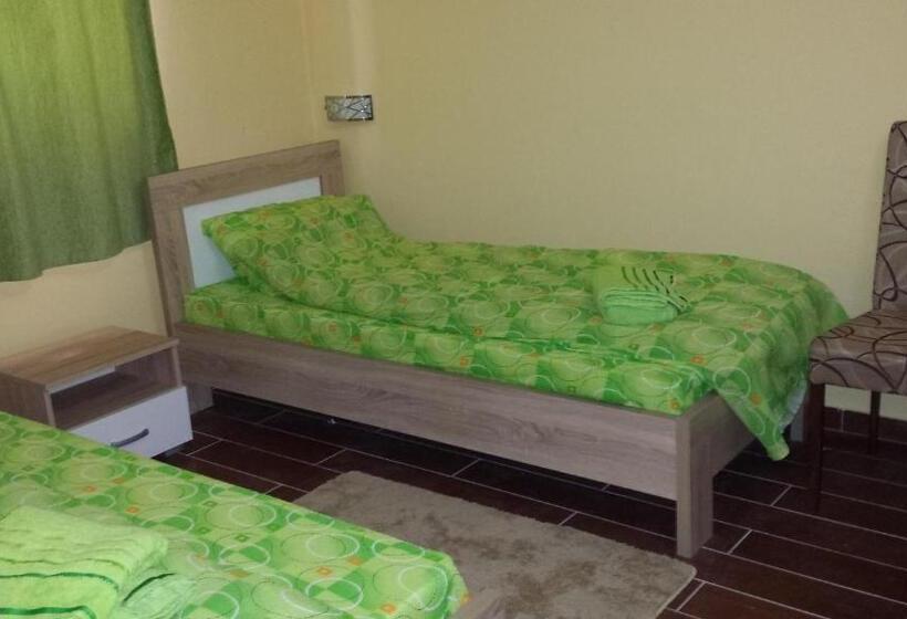 اتاق اکونومی, Kazablanka Rooms Aerodrom