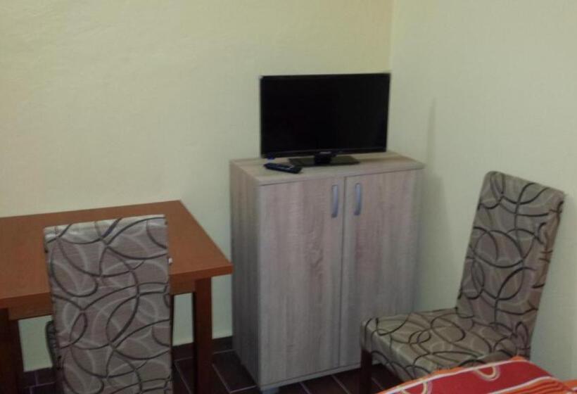 اتاق اکونومی, Kazablanka Rooms Aerodrom