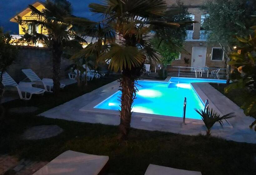 اتاق استاندارد, Kazablanka Rooms Aerodrom