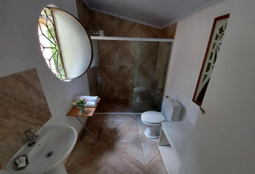 חדר סטנדרט לארבעה, Pousada Villa Jambo