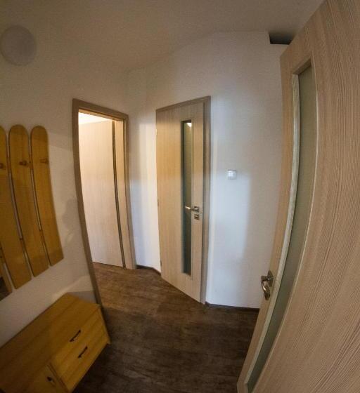 غرفة قياسية, Pension Thaya