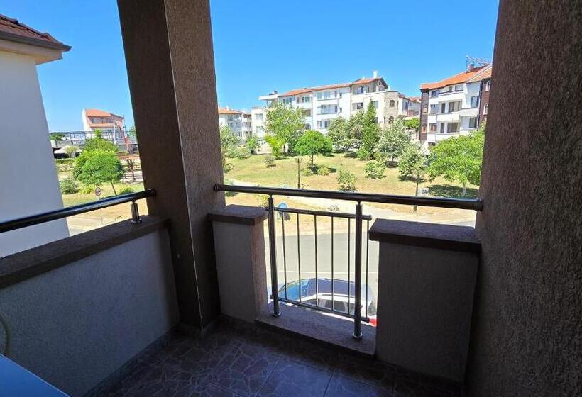 חדר סטנדרט עם מרפסת, Estreya