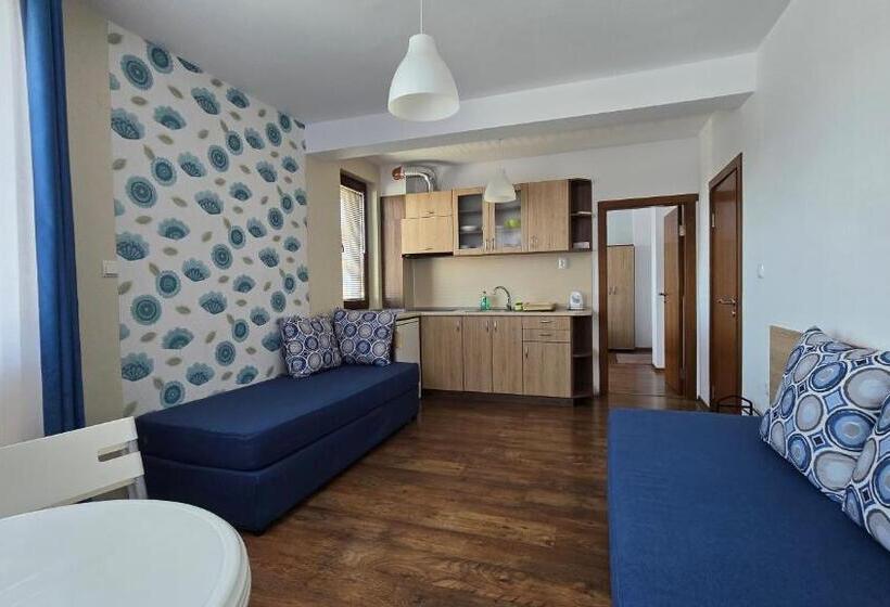 סוויטה, Estreya