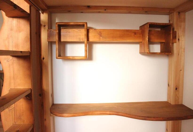 غرفة رباعية اقتصادية مع حمام مشترك, Katsuo Guest House