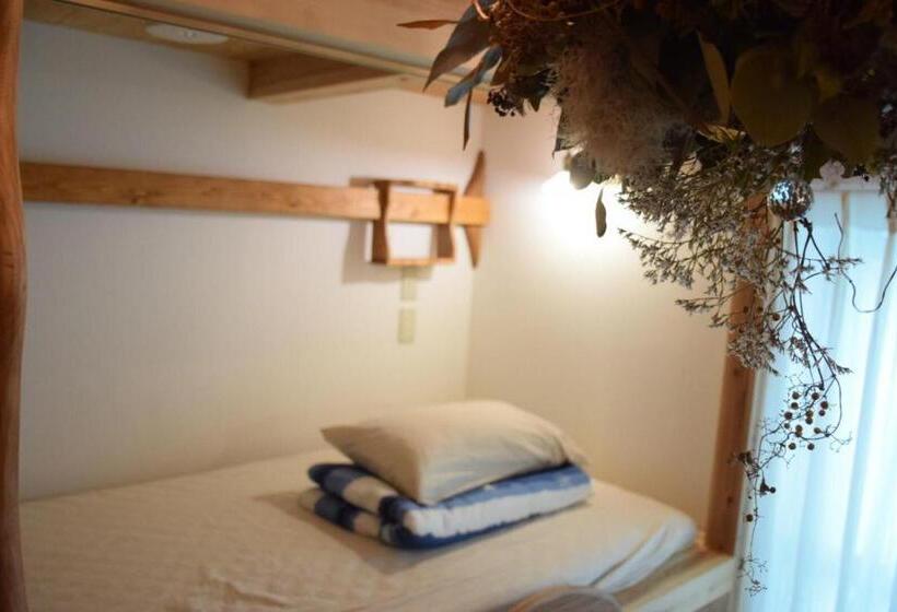 غرفة رباعية اقتصادية مع حمام مشترك, Katsuo Guest House