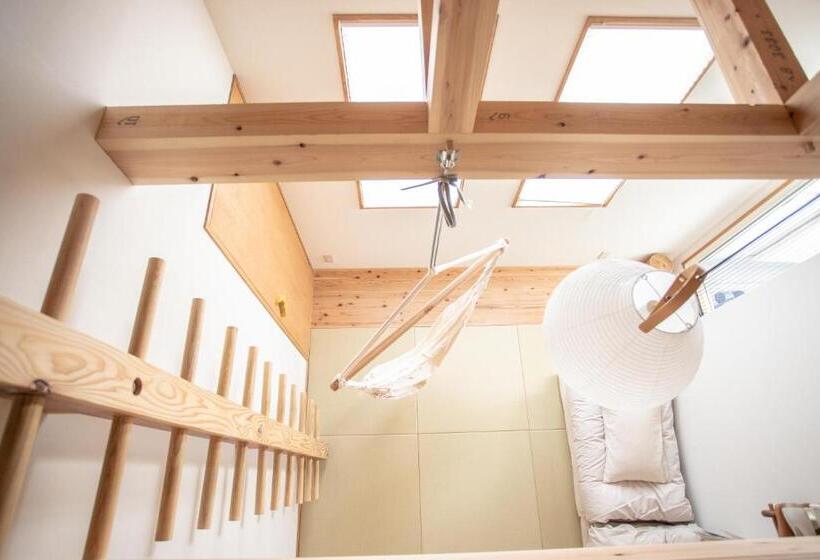 Четырехместный Номер Стандарт, Katsuo Guest House