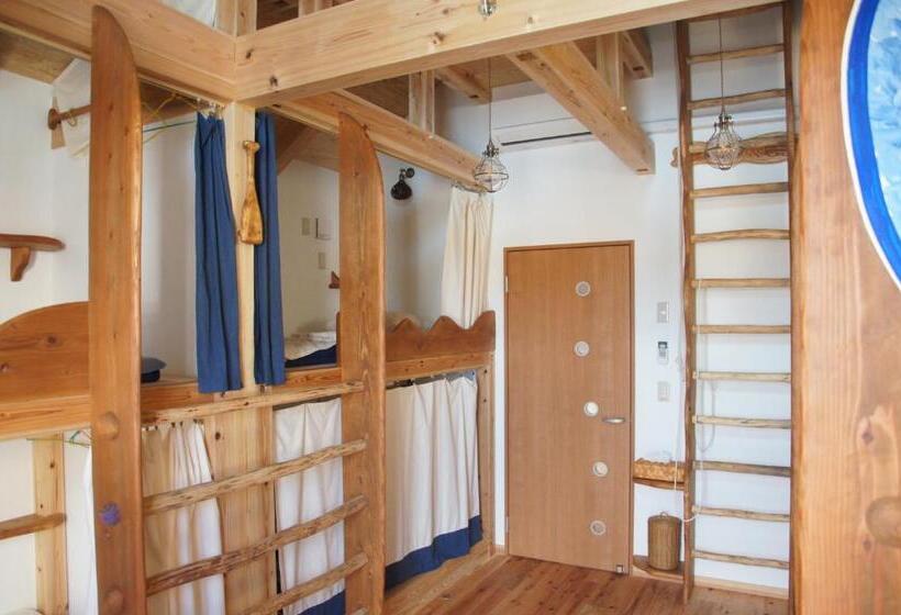 غرفة عائلية, Katsuo Guest House