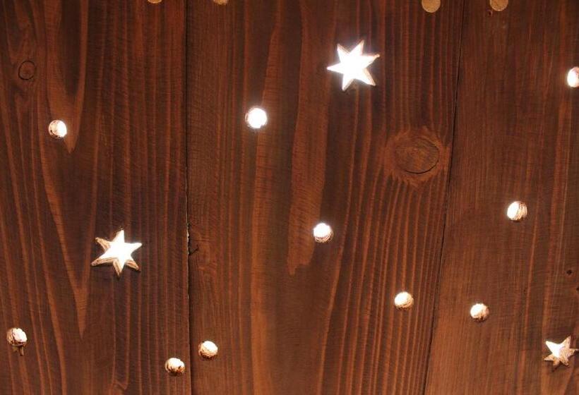 غرفة قياسية ثلاثية مزودة بشرفة, Katsuo Guest House