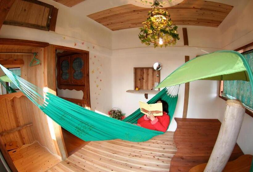 Номер Стандарт с Балконом, Katsuo Guest House