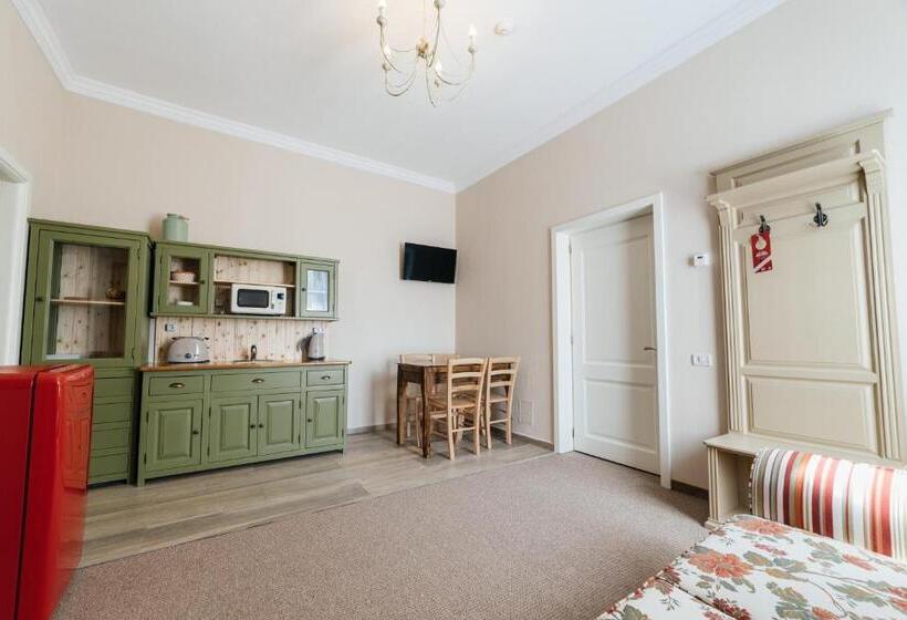 סוויטה, Vila Boem