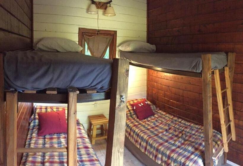 ルームシェアのワンベッド, Las Carpitas