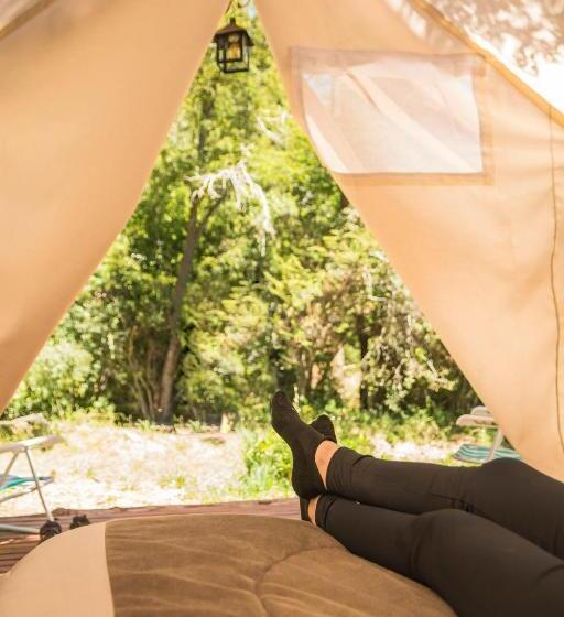 Standard Tent, Las Carpitas