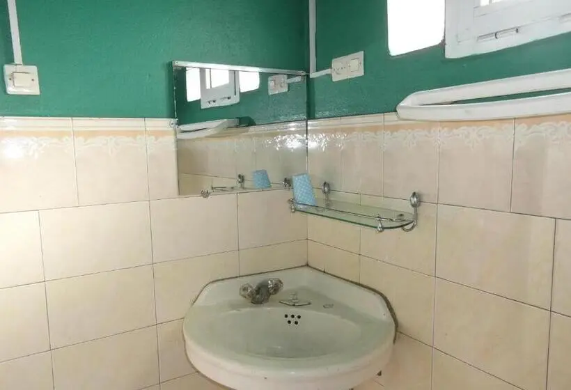 Standard Triple Room with Terrace, Three Palms Fianar