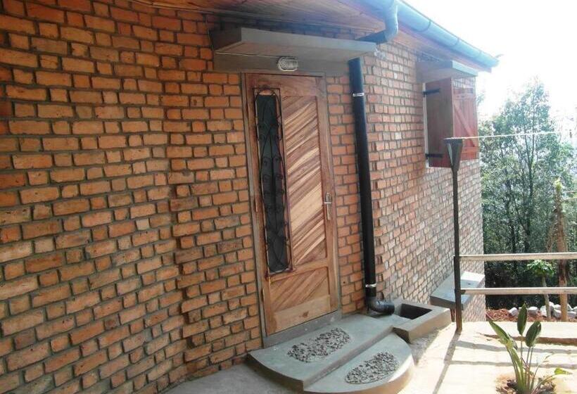 اتاق استاندارد چهار تخته, Three Palms Fianar