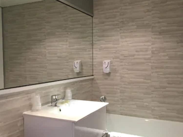 标准间, Les Rives Bleues