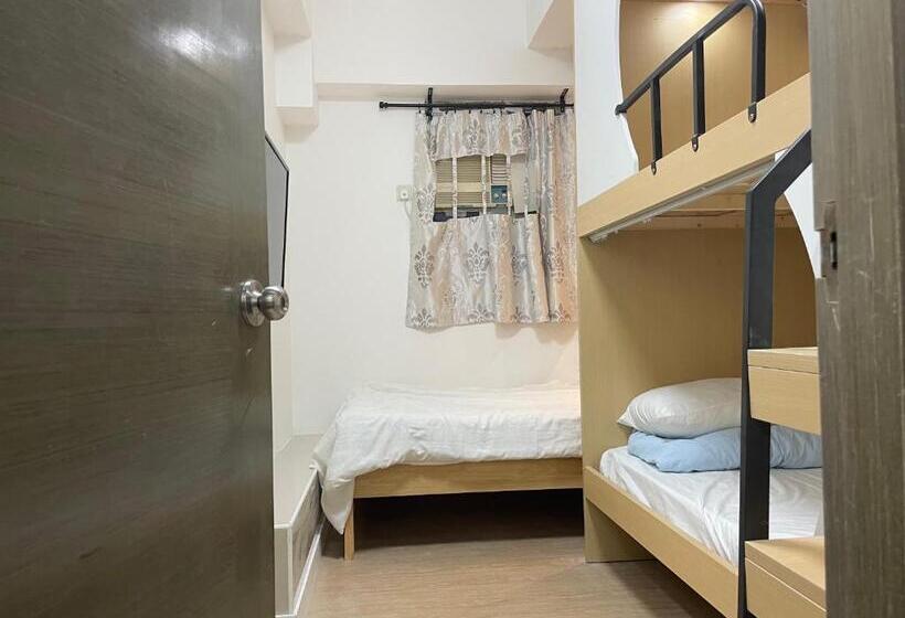 اتاق استاندارد سه نفره, Majestic 7 Guesthouse