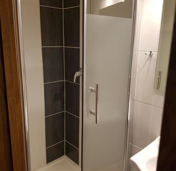 4인용 스탠다드 룸, Restaurace & Penzion U Tří Jasanů