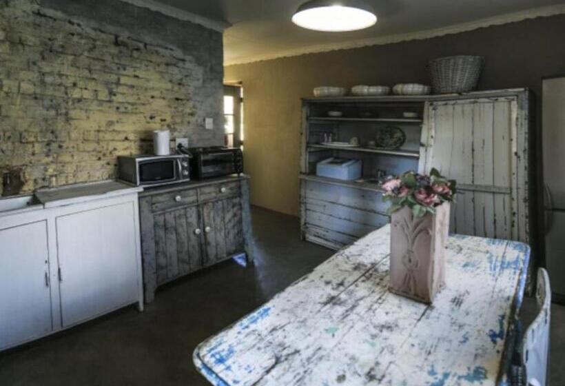 디럭스 룸, The Green Acorn Guest House