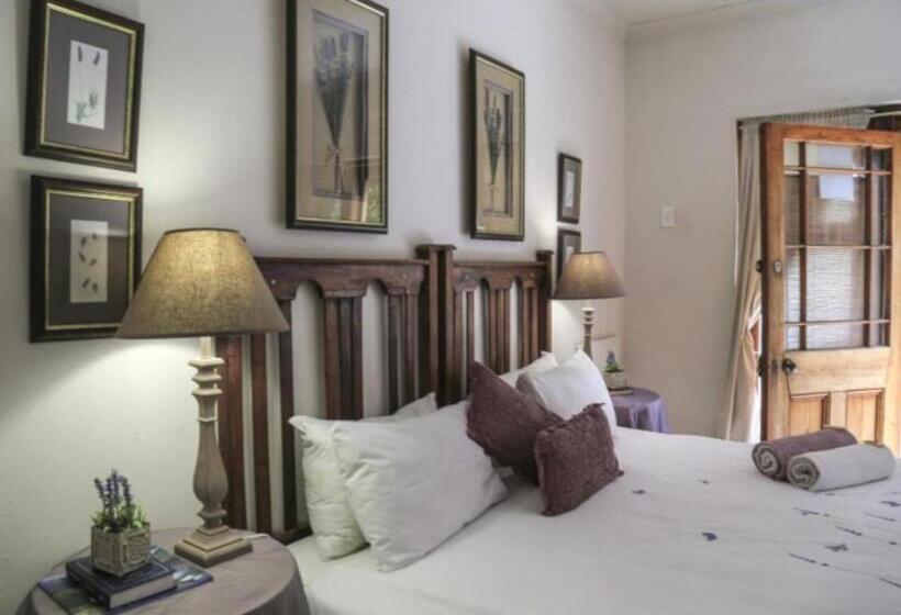 이코노미 룸, The Green Acorn Guest House