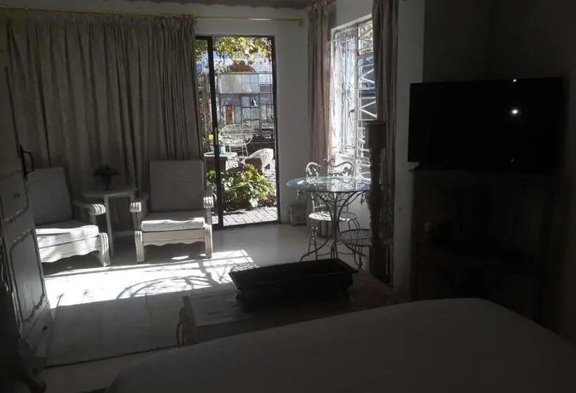 １ベッドルームハウス, The Green Acorn Guest House
