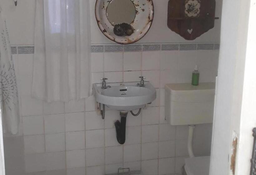 침실 1개 주택, The Green Acorn Guest House