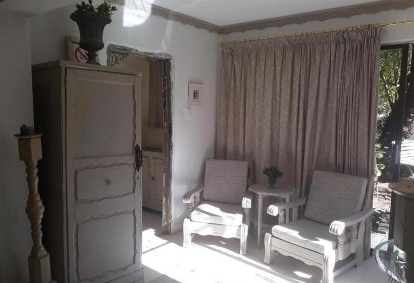 Дом 1 Спальня, The Green Acorn Guest House