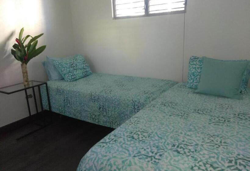 اتاق استاندارد با سرویس بهداشتی مشترک, Zen Retreat City Centre