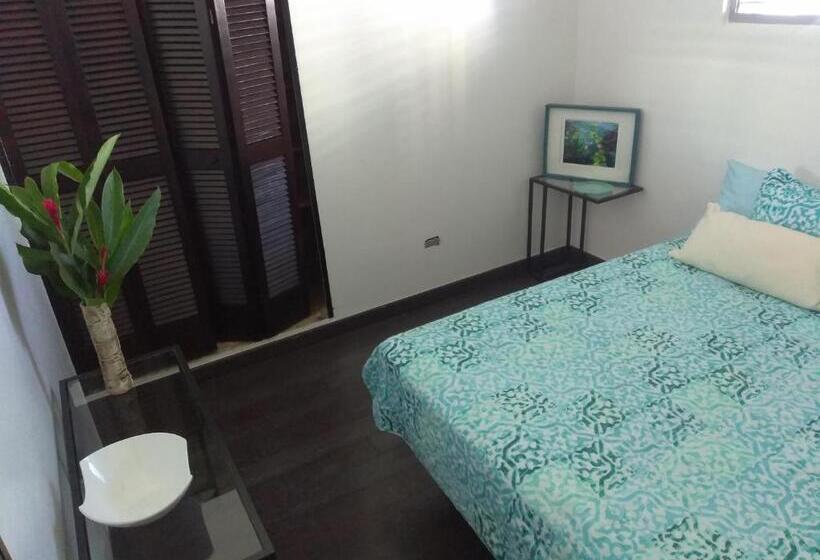 اتاق استاندارد با سرویس بهداشتی مشترک, Zen Retreat City Centre