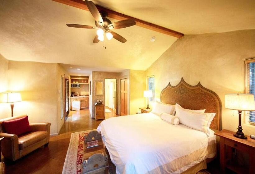 غرفة قياسية سرير كينج, The Emerald Iguana Inn