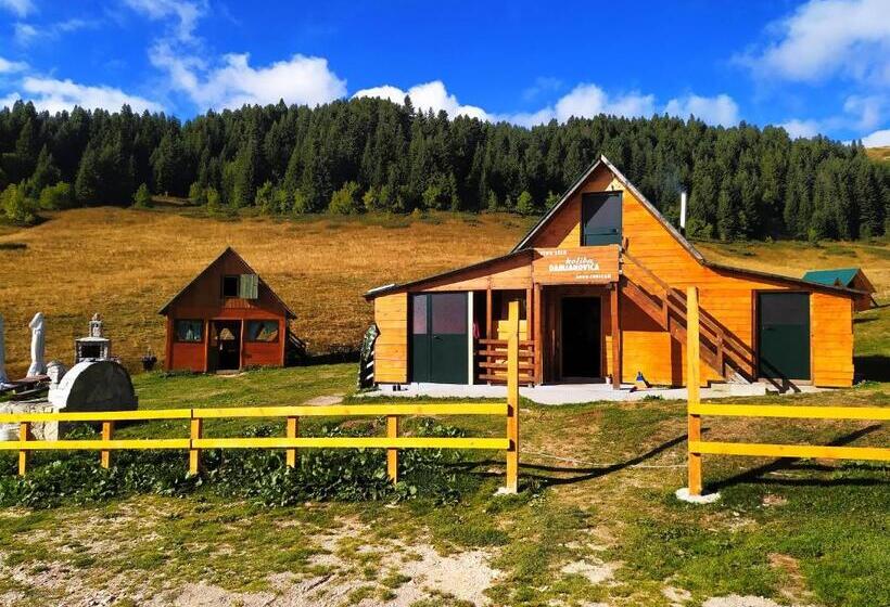 کلبه ییلاقی, Etno Selo Kolibe Damjanoviㄇa -bjelasica