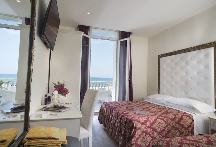 Quarto Triplo Superior, Lido