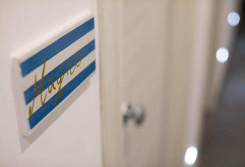 اتاق استاندارد, Quattro Briganti