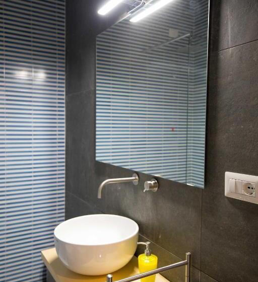 اتاق استاندارد, Quattro Briganti