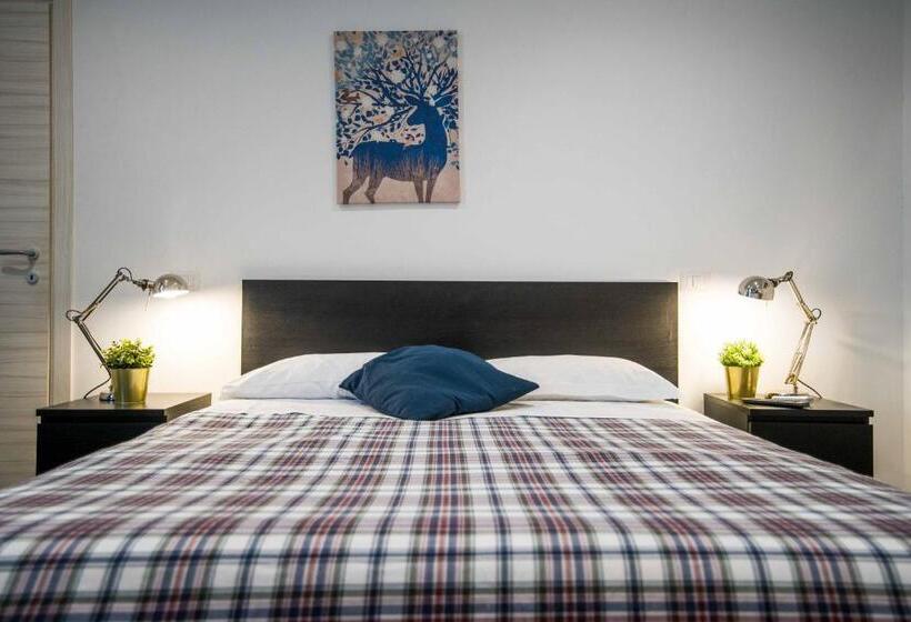 اتاق راحتی سه تخته, Quattro Briganti