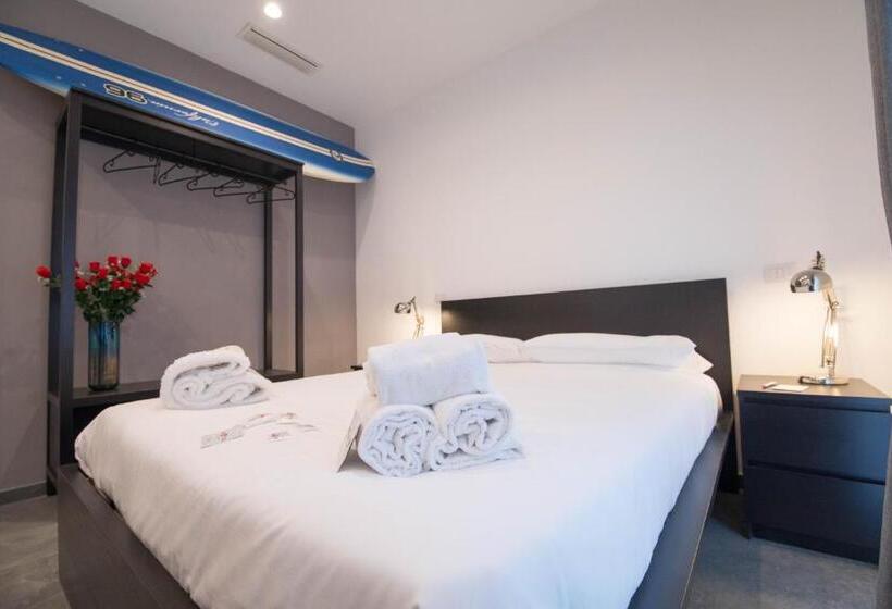 اتاق لوکس, Quattro Briganti