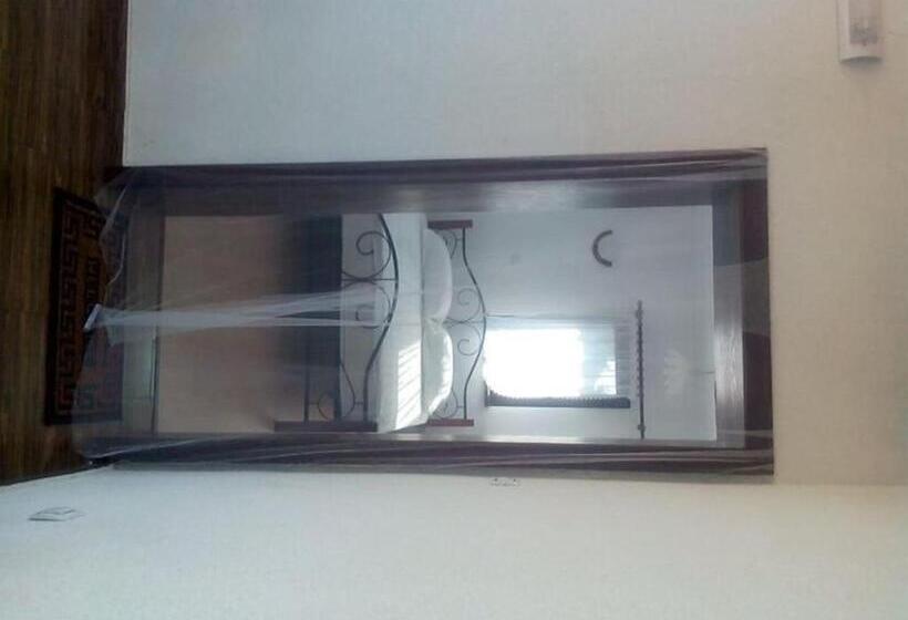 غرفة ديلوكس سرير كينج, Bobekova Kashta